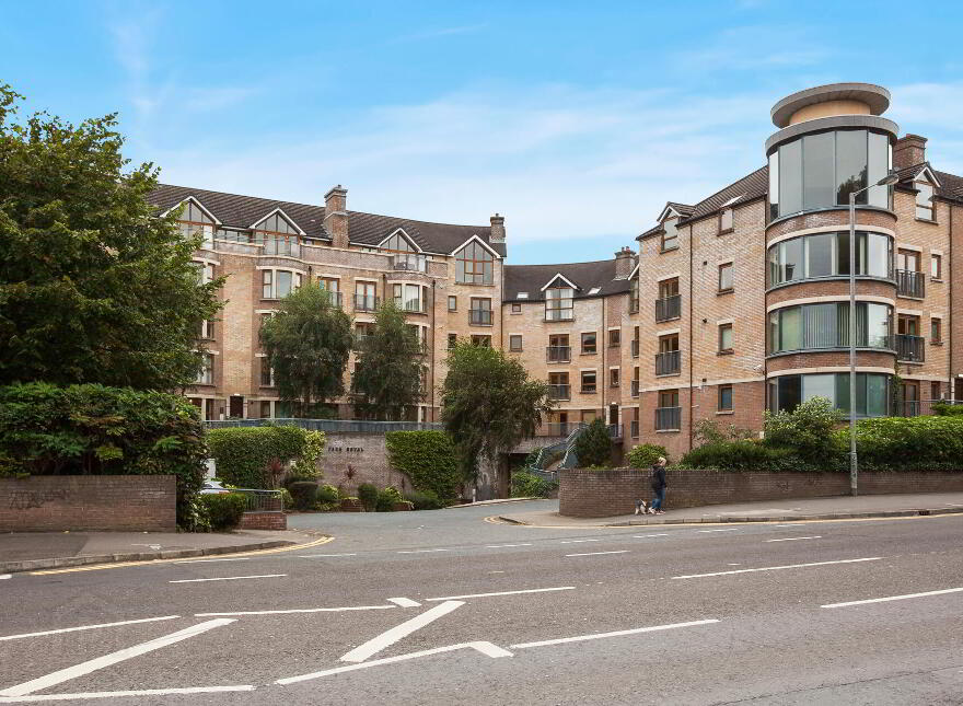 13 Park Royal, 841f Upper Lisburn Road, Belfast, BT9 7GY