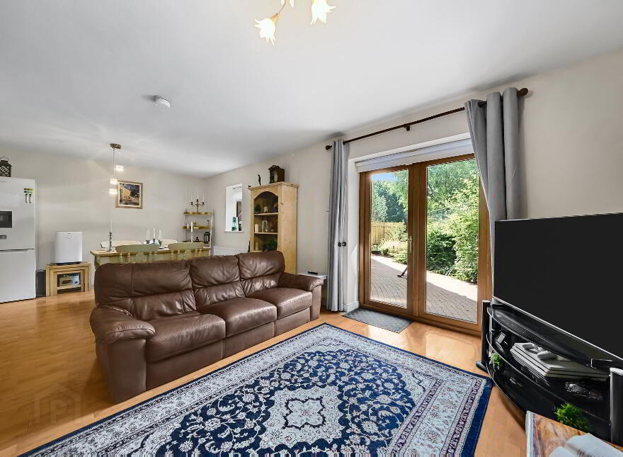 13 Park Royal, 841f Upper Lisburn Road, Belfast, BT9 7GY