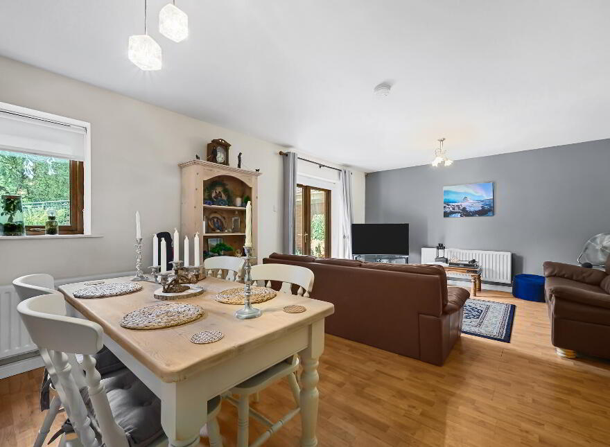 13 Park Royal, 841f Upper Lisburn Road, Belfast, BT9 7GY