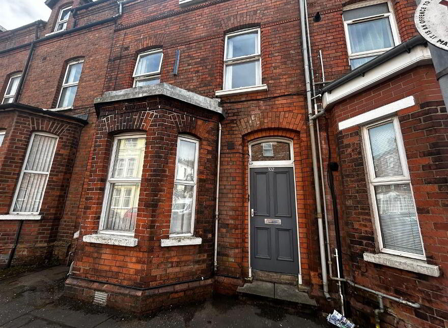 Flat 2, 102 Wellesley Avenue, Belfast, BT9 6DH
