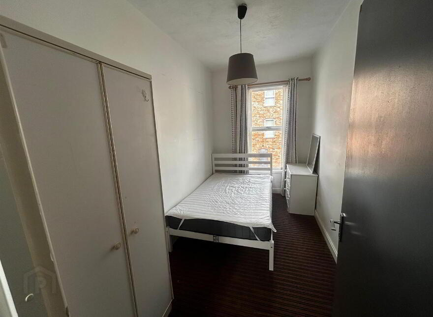 Flat 2, 102 Wellesley Avenue, Belfast, BT9 6DH