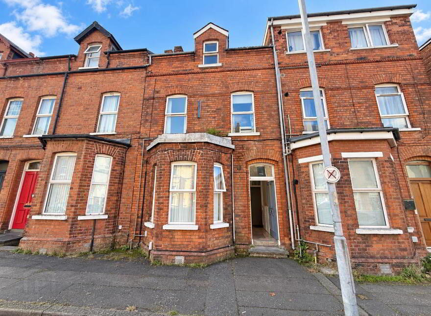 Flat 2, 102 Wellesley Avenue, Belfast, BT9 6DH