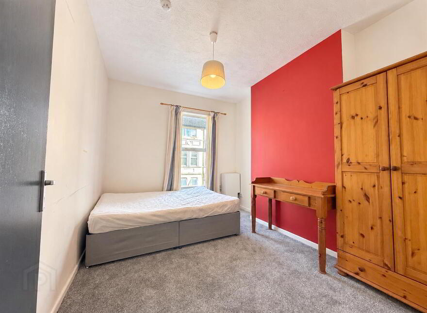 Flat 2, 102 Wellesley Avenue, Belfast, BT9 6DH