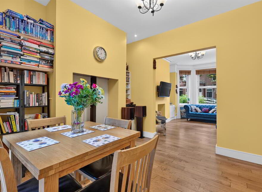 37 Adelaide Avenue, Belfast, BT9 7FY