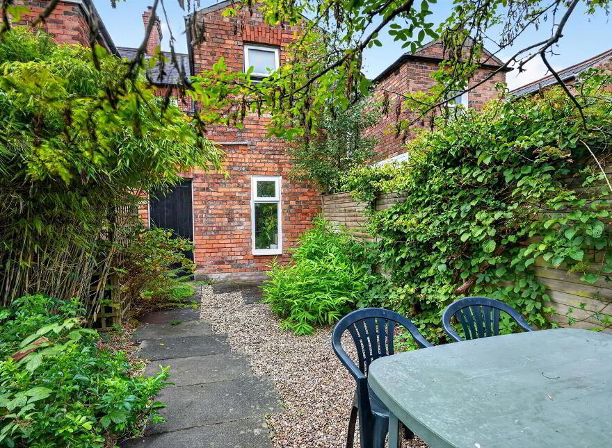 37 Adelaide Avenue, Belfast, BT9 7FY