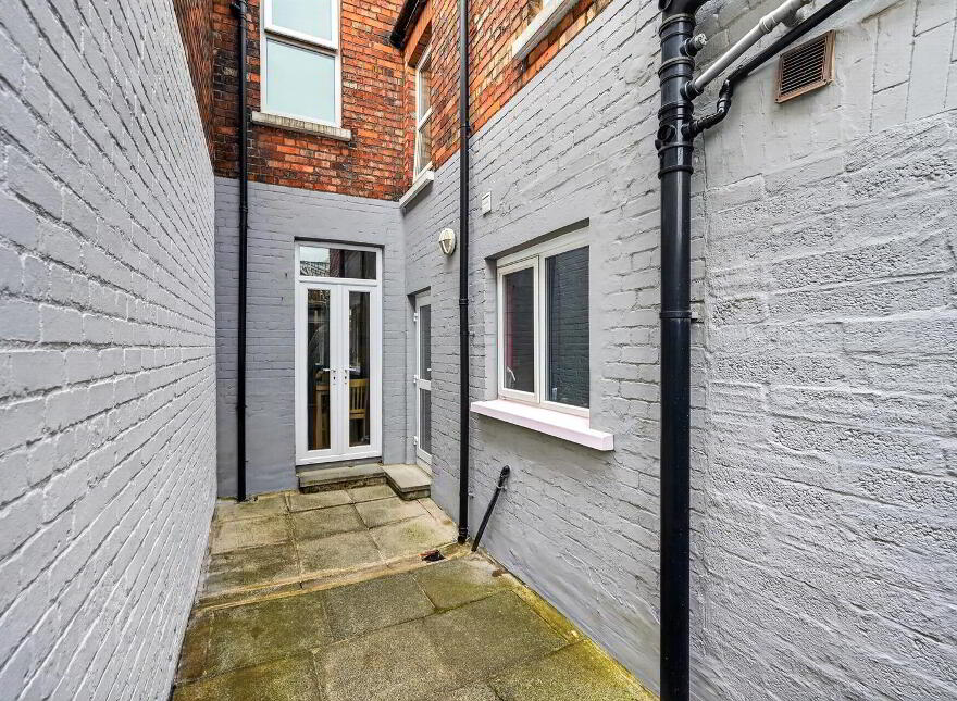 37 Adelaide Avenue, Belfast, BT9 7FY
