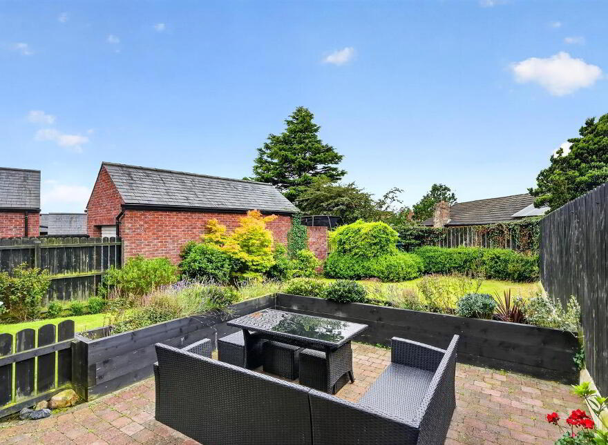 5 Breton View, Lisburn, BT28 3YF