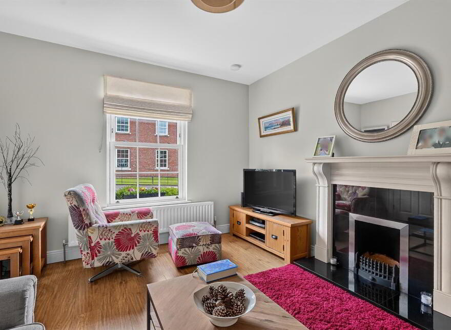 5 Breton View, Lisburn, BT28 3YF