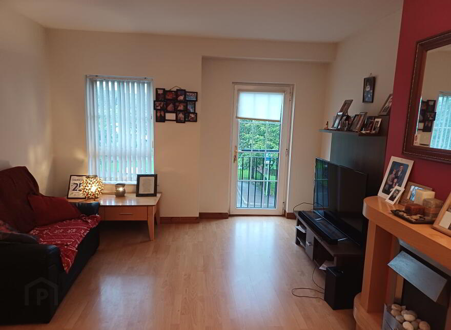 33 Mount Eagles Square, Lagmore, Belfast, BT17 0GT