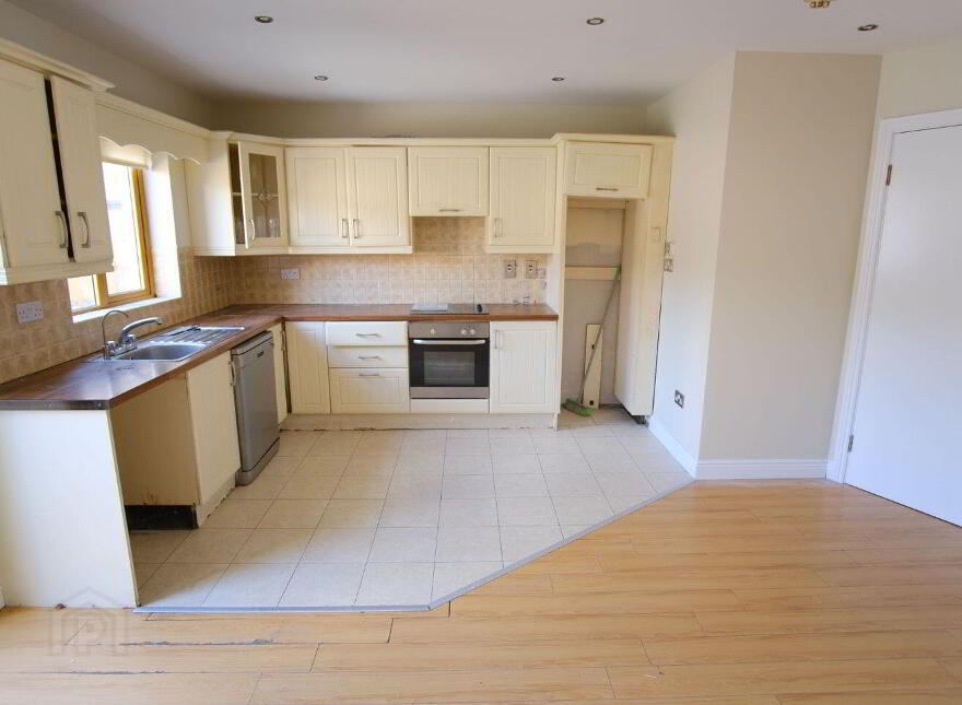 2 Highfield Mews, Ballymakenny Road, Drogheda, A92KV5W