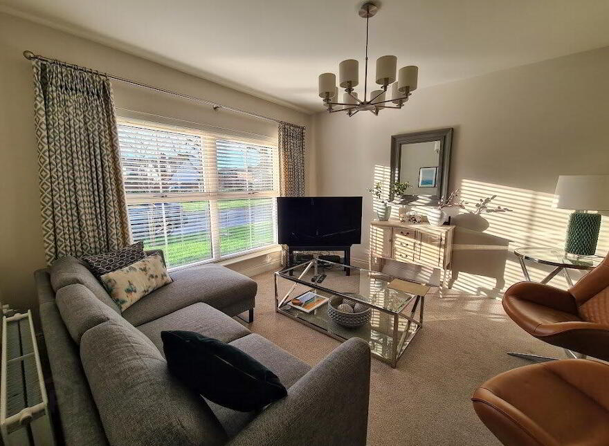 8 Helens Wood Lane, Bangor, BT19 1GE
