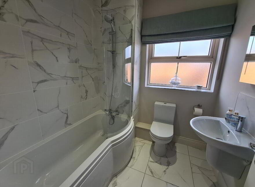 8 Helens Wood Lane, Bangor, BT19 1GE