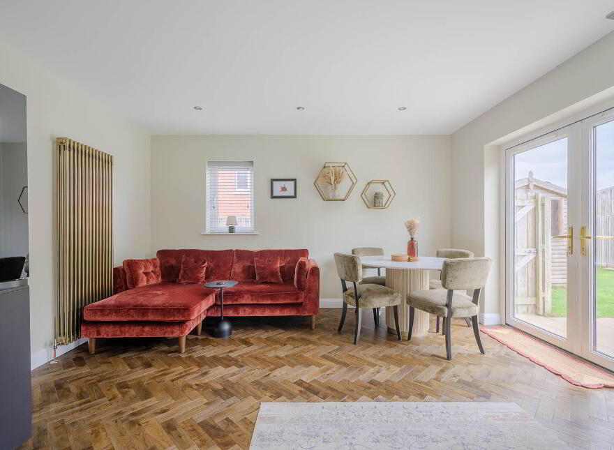 3 Millmount Gardens, Dundonald, Belfast, BT16 1ZL