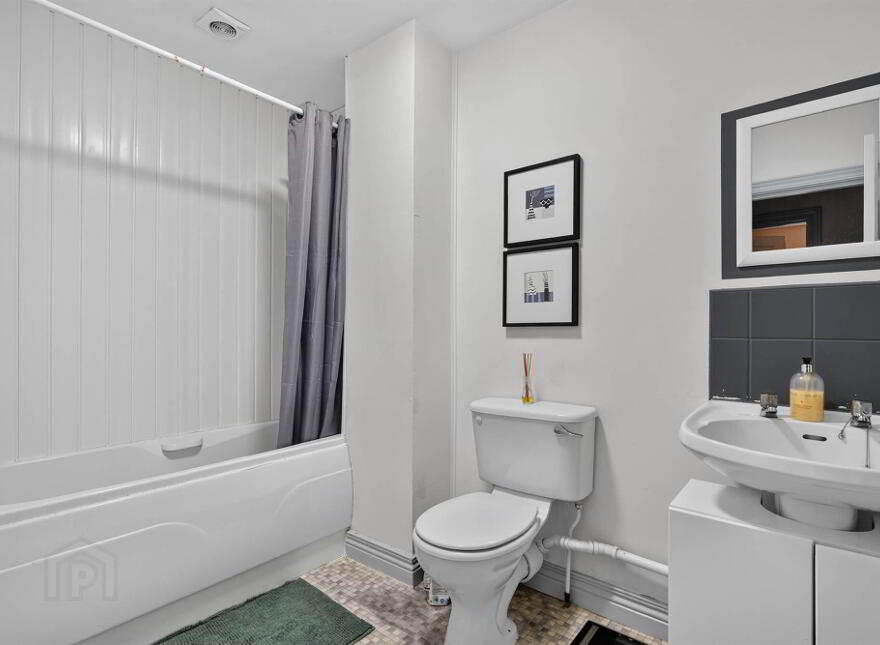 Apt 10 Palmerston Court, 85 Palmerston Road, Off Holywood Road, Belfast, BT4 1QD