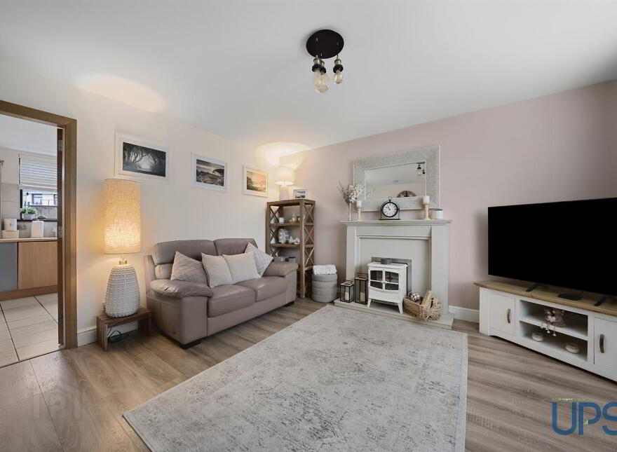 15 Almond Drive, Dunmurry, Belfast, BT17 0DG