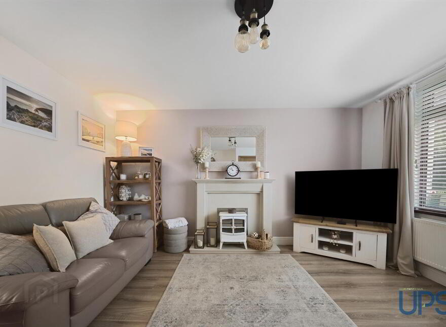 15 Almond Drive, Dunmurry, Belfast, BT17 0DG