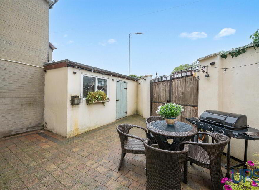 15 Almond Drive, Dunmurry, Belfast, BT17 0DG