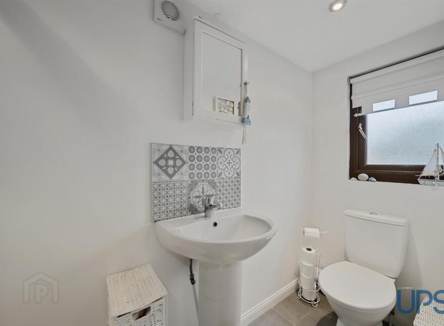 15 Almond Drive, Dunmurry, Belfast, BT17 0DG