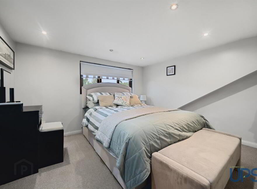 15 Almond Drive, Dunmurry, Belfast, BT17 0DG
