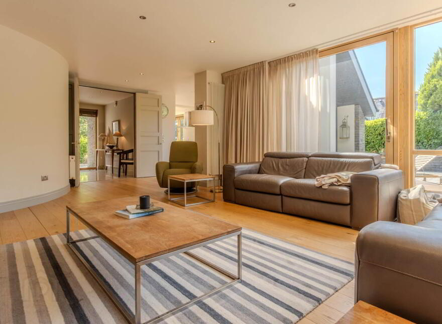 Chestnut Grove, Colla Road, Schull, P81XF99