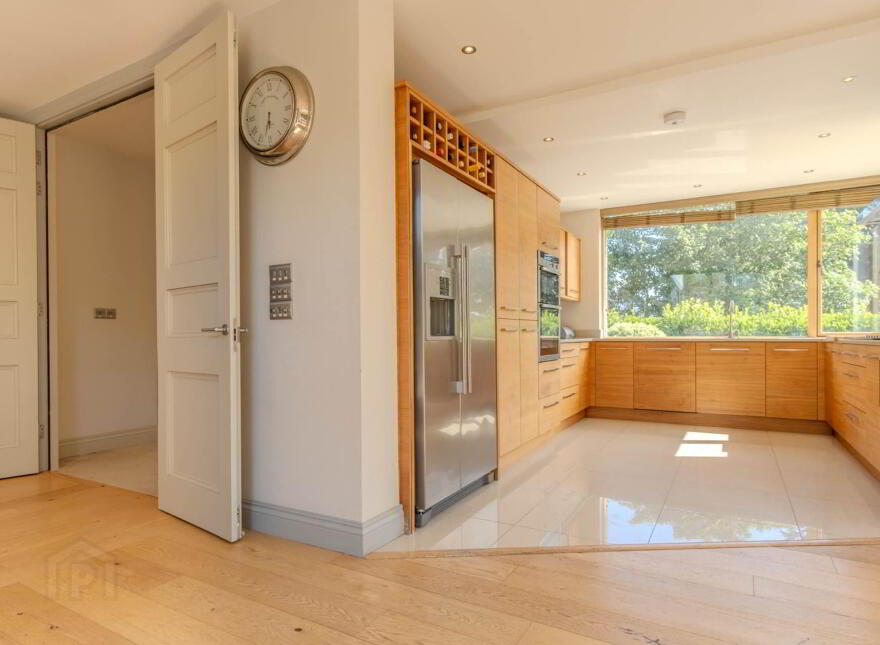 Chestnut Grove, Colla Road, Schull, P81XF99