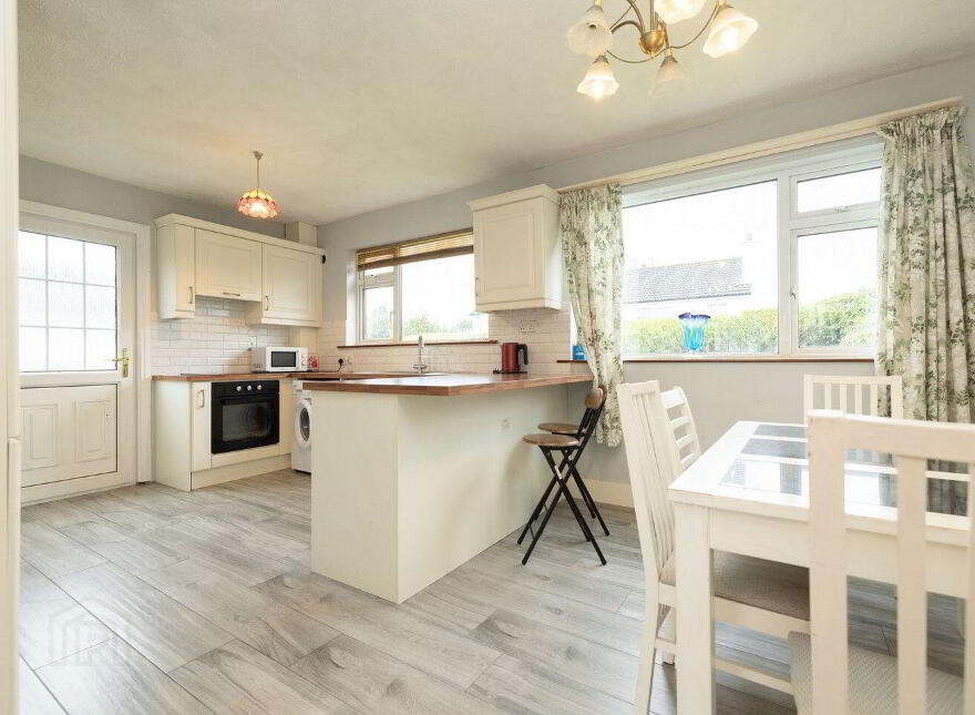 62 Chestnut Drive, Mullingar, N91W2H9