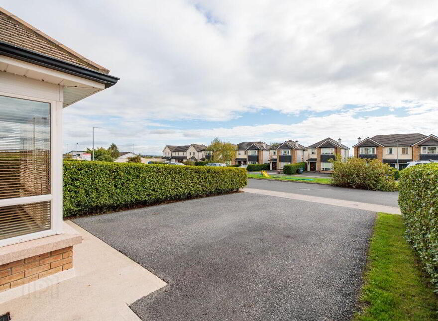 22 Roselawn, Bolton Woods, Callan, R95HD25
