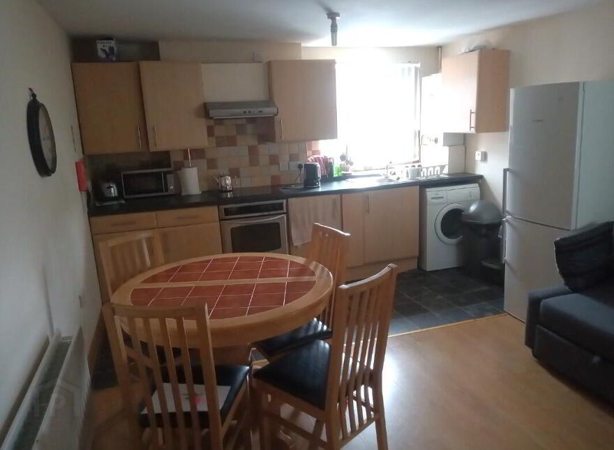 Apt 3, 29 Eglantine Avenue, Belfast, BT9 6EW