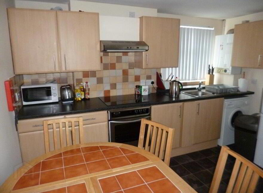 Apt 3, 29 Eglantine Avenue, Belfast, BT9 6EW