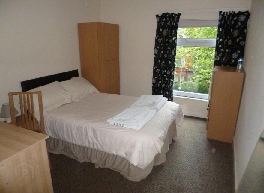 Apt 3, 29 Eglantine Avenue, Belfast, BT9 6EW