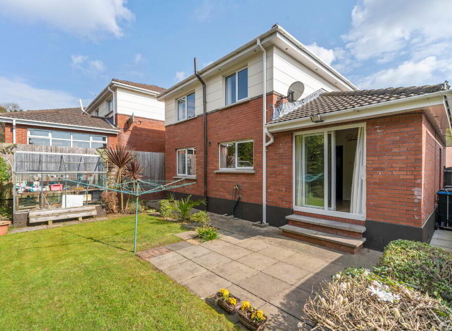 39 Lambert Avenue, Dundonald, Belfast, BT16 1LE
