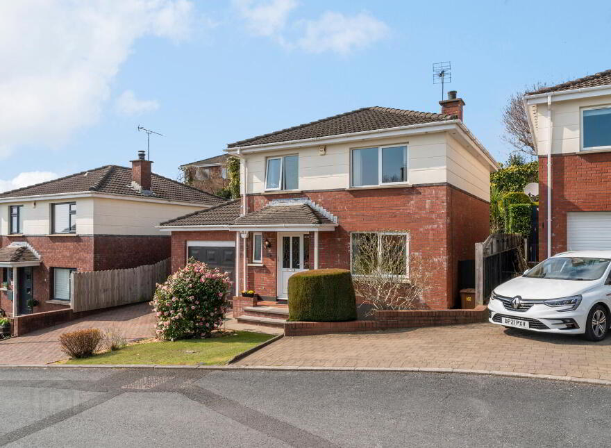 39 Lambert Avenue, Dundonald, Belfast, BT16 1LE