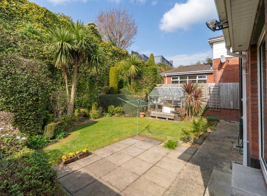 39 Lambert Avenue, Dundonald, Belfast, BT16 1LE