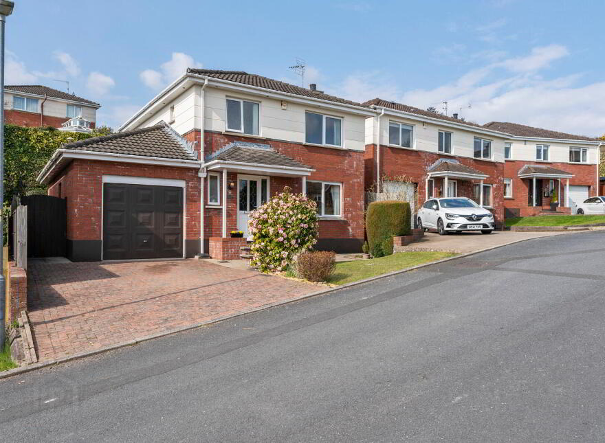 39 Lambert Avenue, Dundonald, Belfast, BT16 1LE