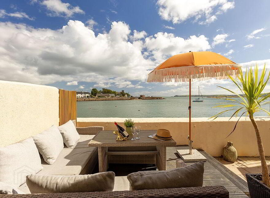 Apartment 11 Harbour Bay Apartments, Harbour Bay, Dungarvan, X35NV99