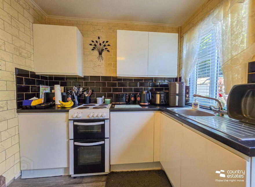 11 Camross Park, Newtownabbey, BT37 9BT