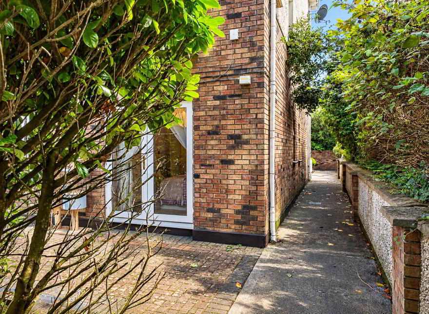 121 Monksfield, Bealnamulla, Athlone, N37TP27