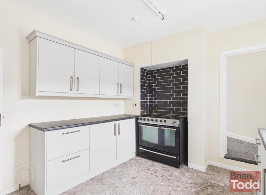 12 Glynn Road, Larne, BT40 3BB