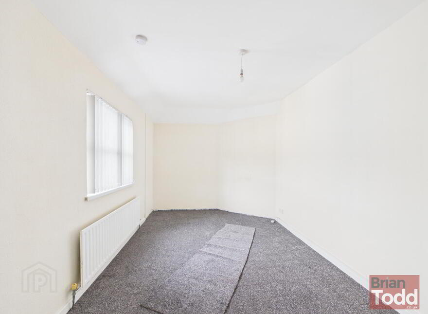 12 Glynn Road, Larne, BT40 3BB