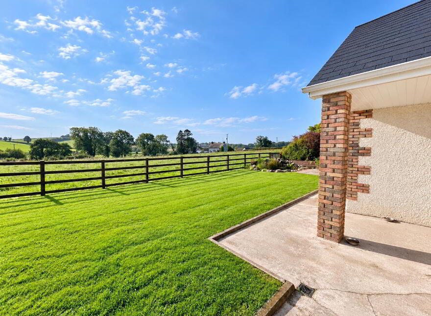 24 Baronagh Road, Fintona, Omagh, BT78 2LZ