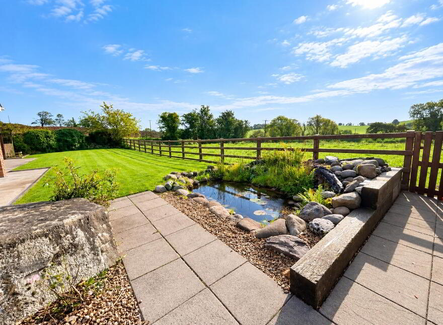24 Baronagh Road, Fintona, Omagh, BT78 2LZ