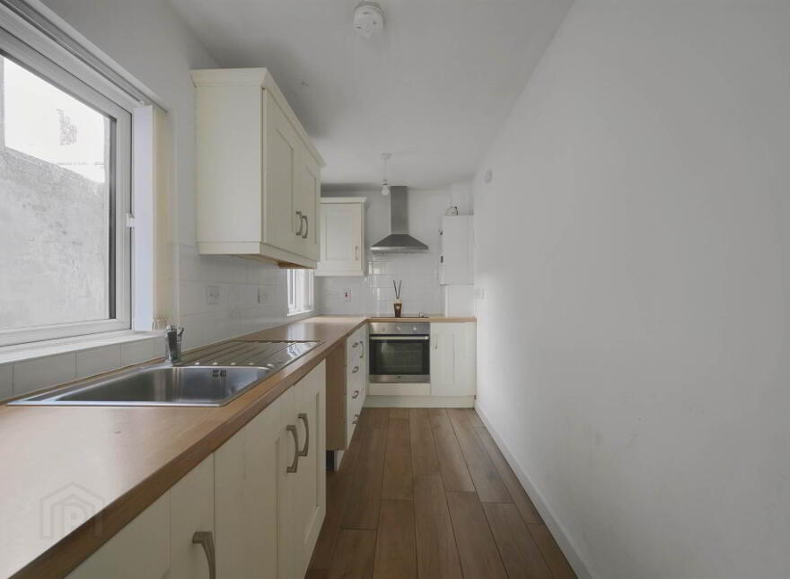 141 Rosebery Road, Ravenhill, Belfast, BT6 8JB