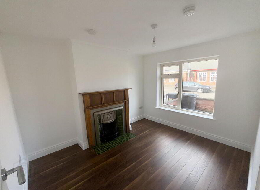 98 Ashley Avenue, Belfast, BT9 7BU