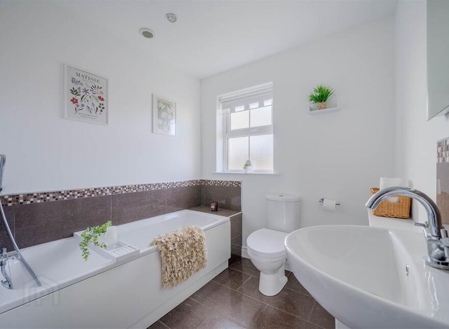 63 Mornington Lane, Lisburn, BT28 2WH