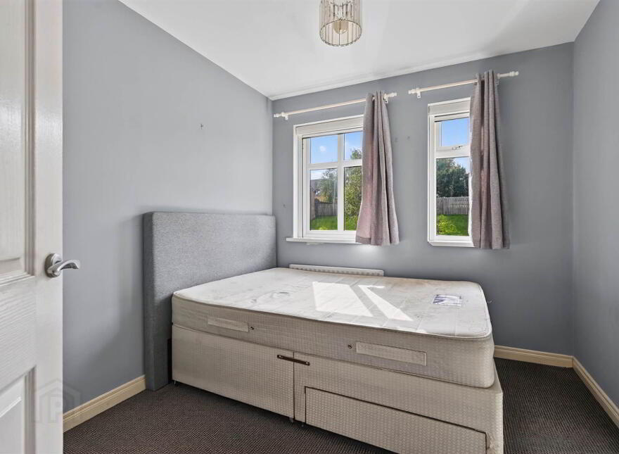 18 Glenburn Manor, Dunmurry, Belfast, BT17 9DX