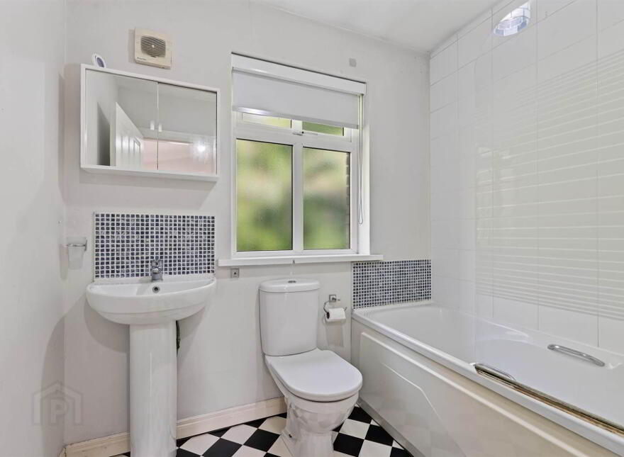 18 Glenburn Manor, Dunmurry, Belfast, BT17 9DX