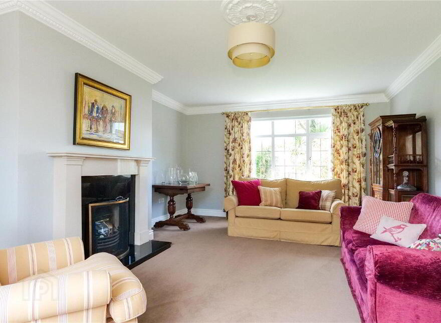 8 Rockbarton Green, Salthill, Salthill, H91YN1F