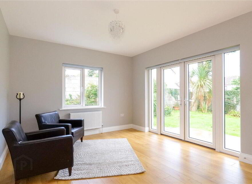 8 Rockbarton Green, Salthill, Salthill, H91YN1F