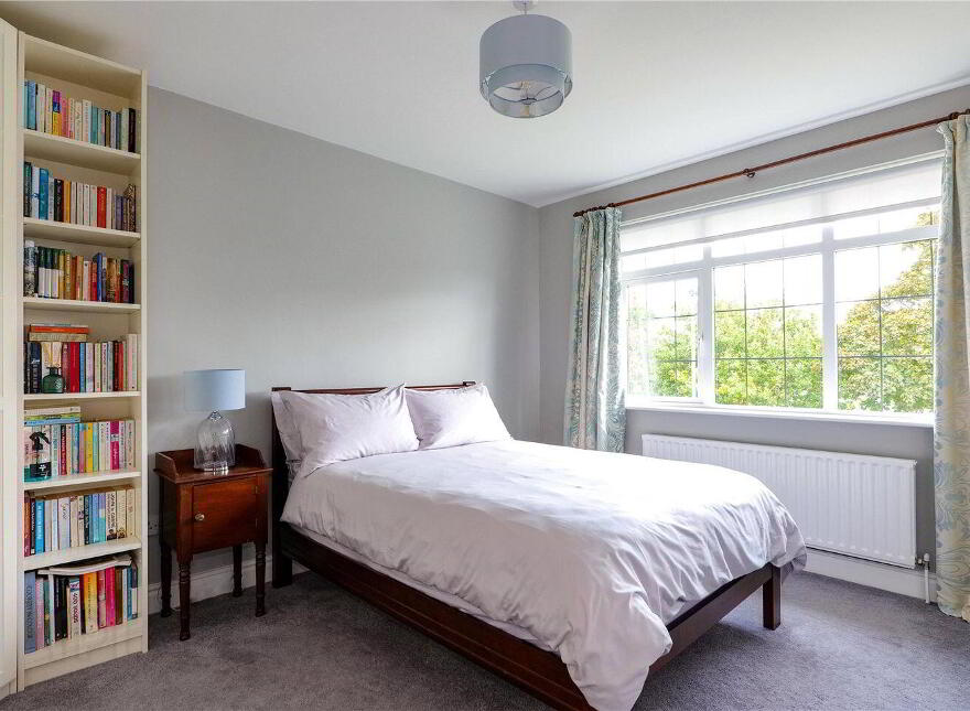 8 Rockbarton Green, Salthill, Salthill, H91YN1F