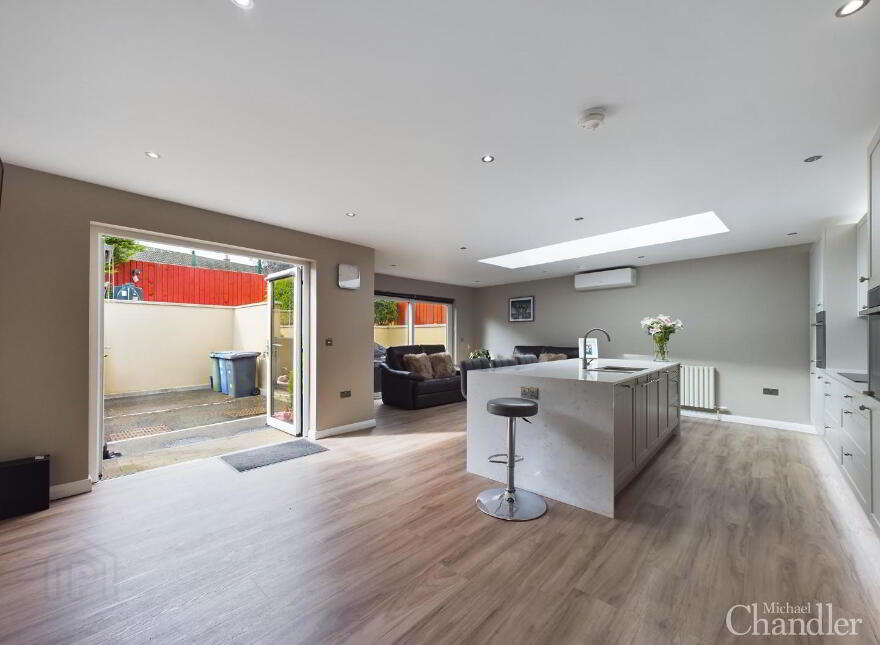 18 Clarehill Lane, Holywood, BT18 9NL